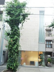 Ginkgo Ave.の物件外観写真